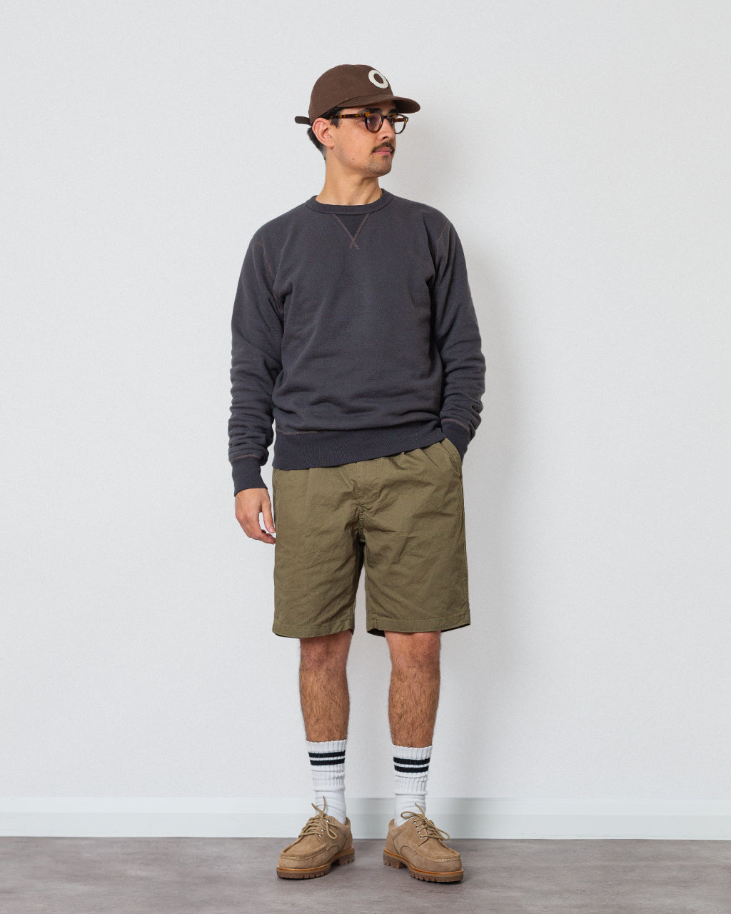 Single Pleated Peg Top Wide Shorts - Olive