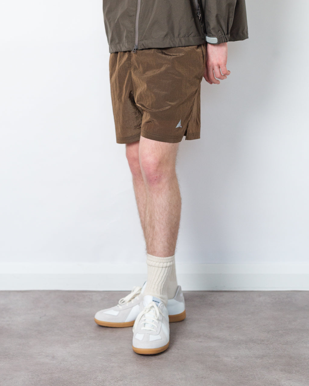 Helder 5 Inch Short - Brown