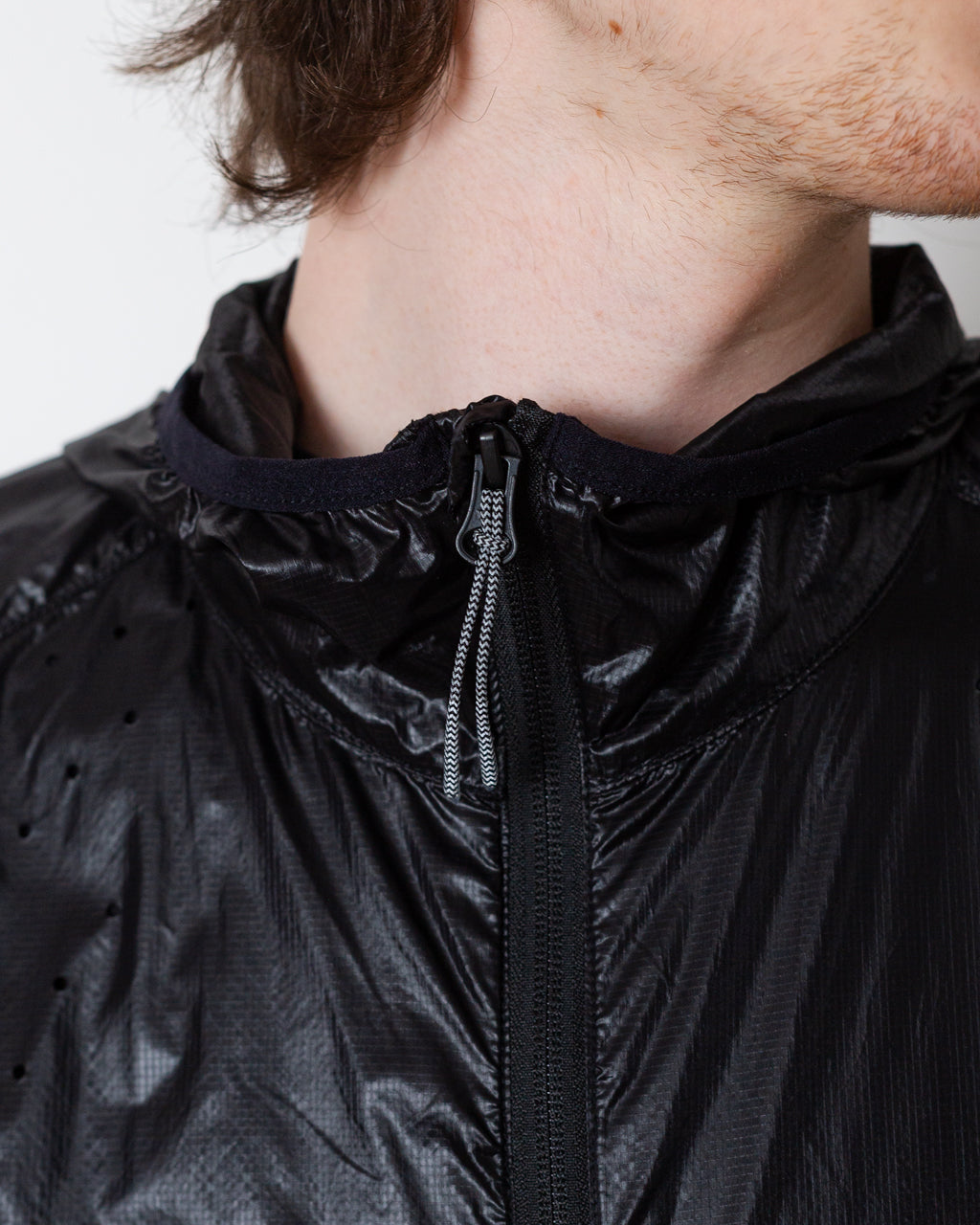 Hue Packable Wind Jacket - Black