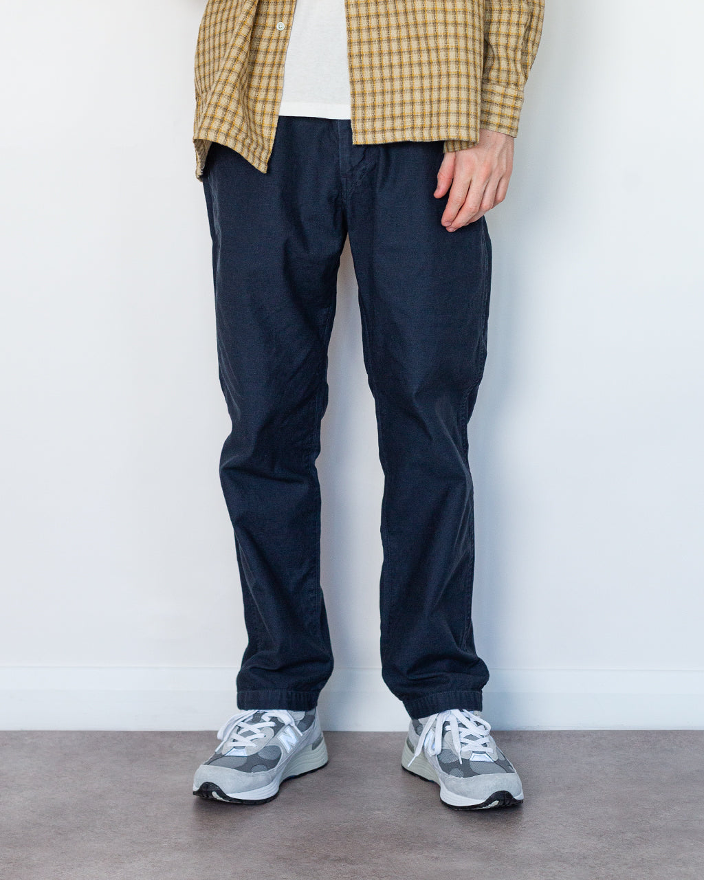 Back Satin Tapered Pants - Navy