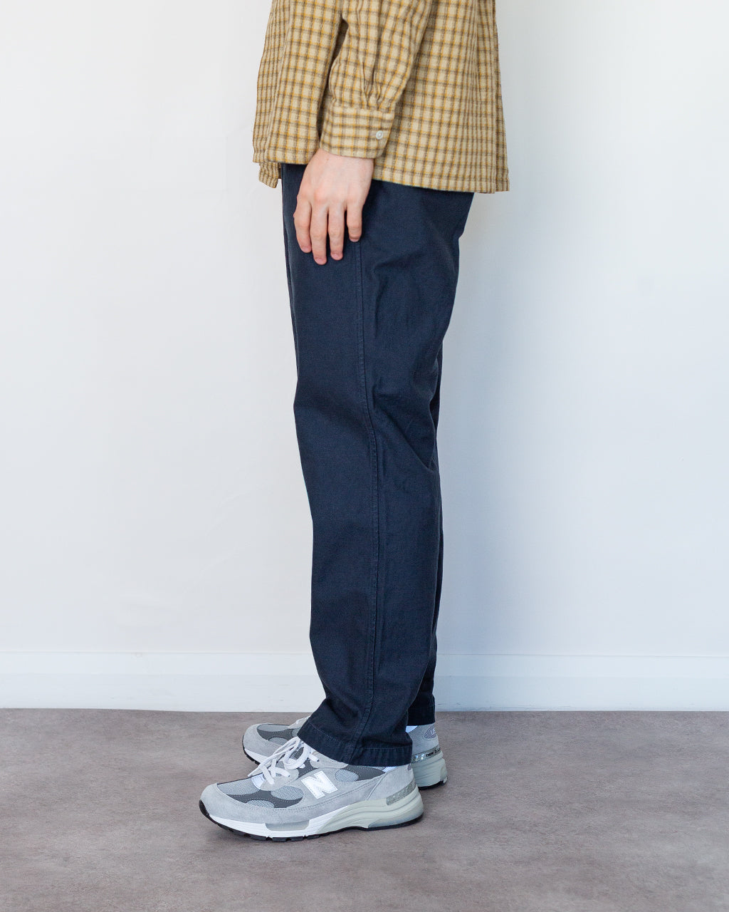 Back Satin Tapered Pants - Navy