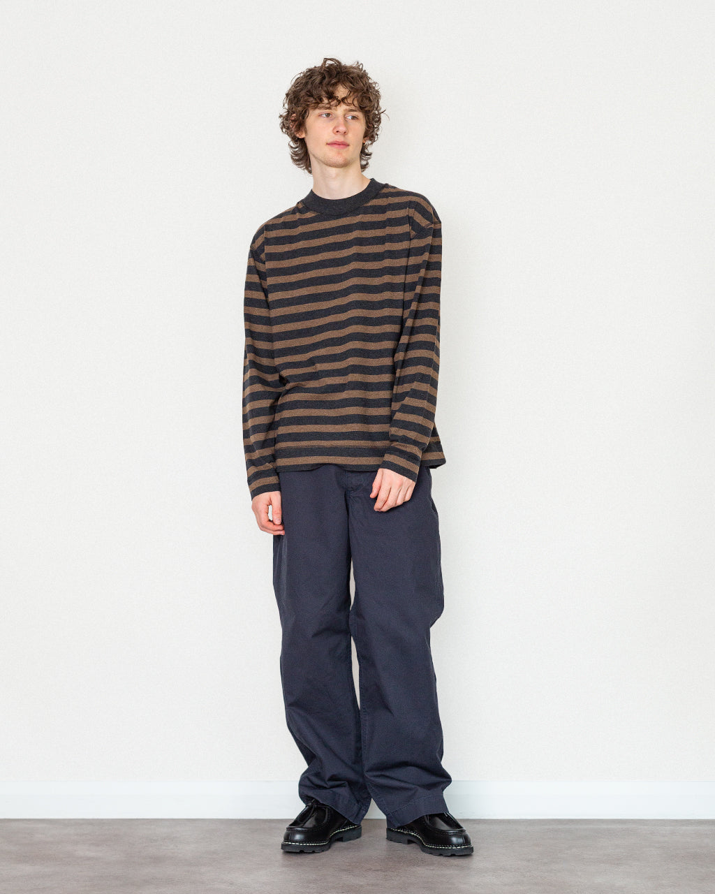CREW NECK MATELOT - Off Bark/Black