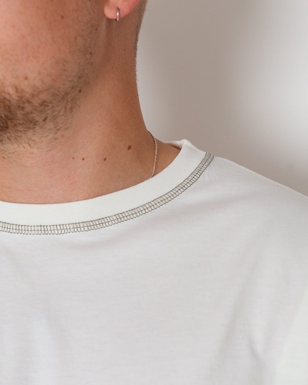 Another T-Shirt 3.0 - White/Brown