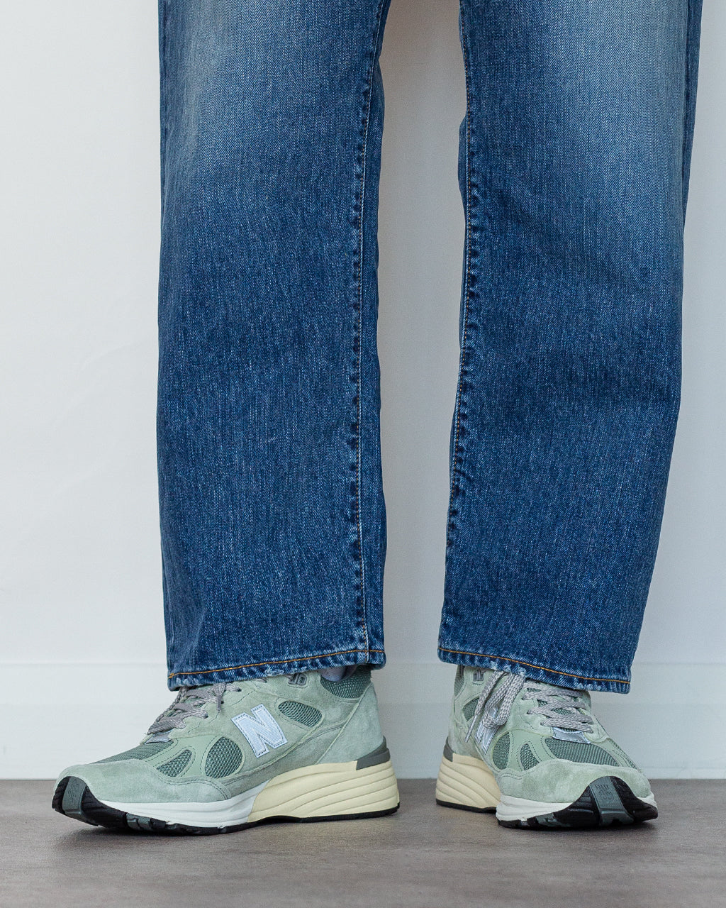 991 BB2 - Sea Grass / Silver