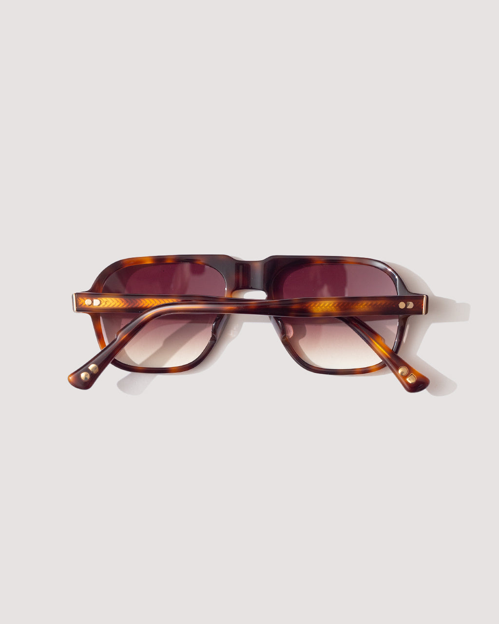 Fraser - Tortoise/Claret Gradient
