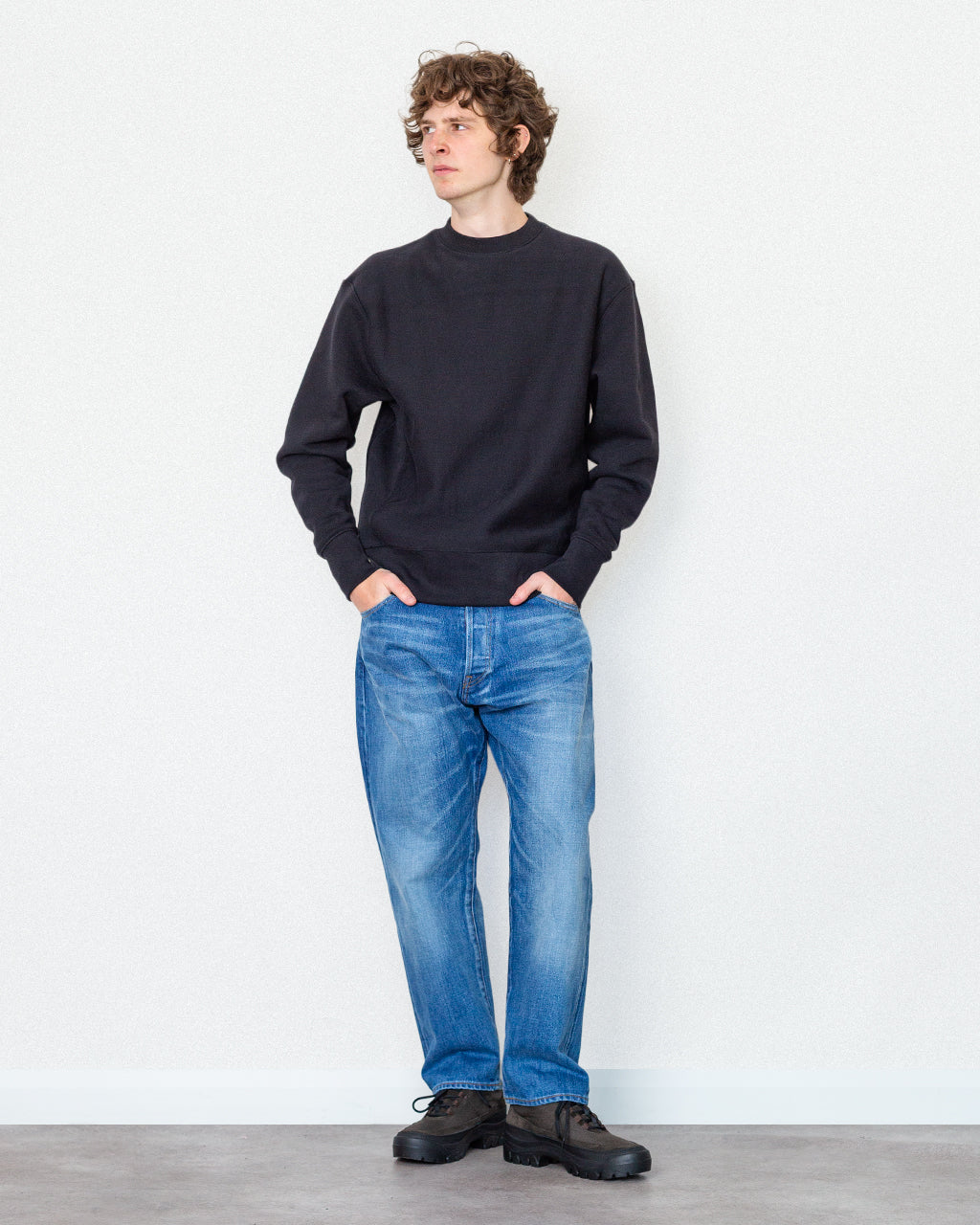 Super Weight Crewneck - Black