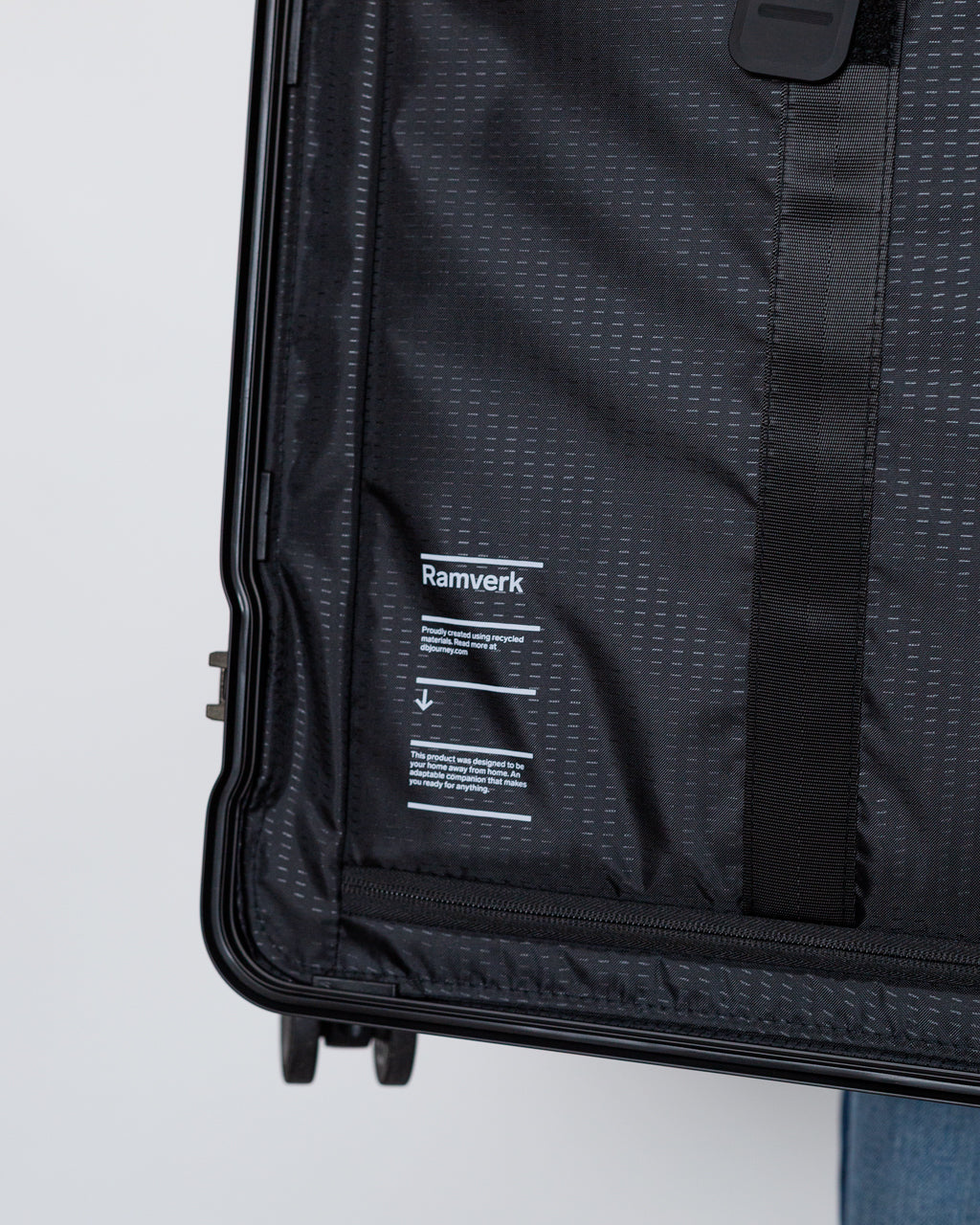 Ramverk Pro Carry-on - Black Out