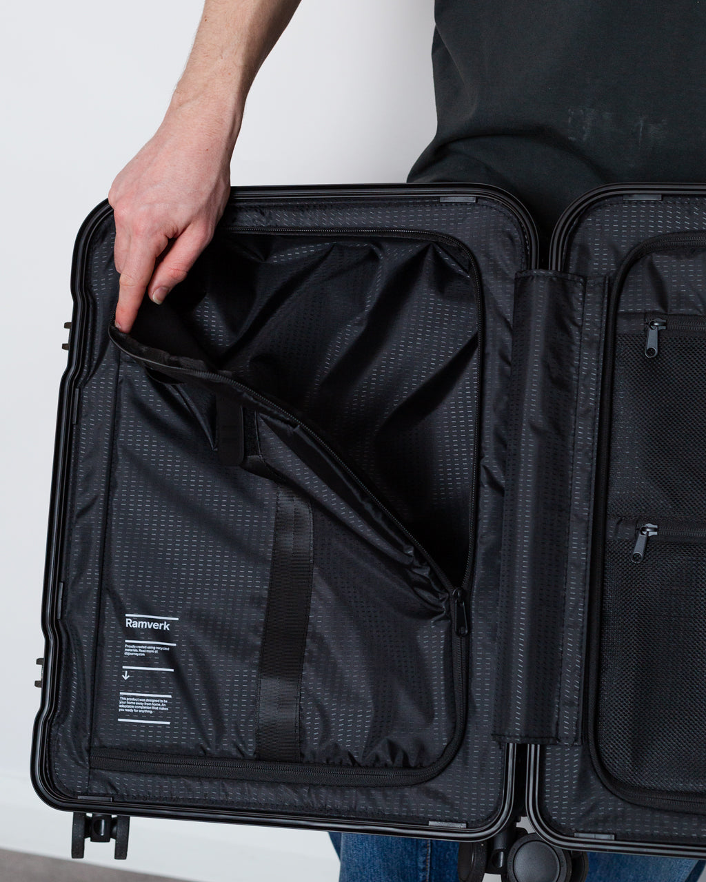 Ramverk Pro Carry-on - Black Out