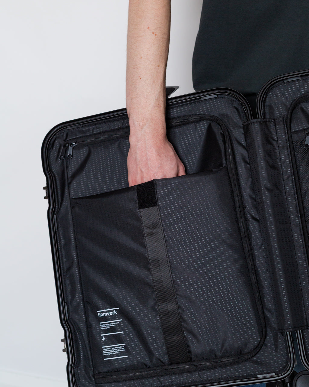 Ramverk Pro Carry-on - Black Out