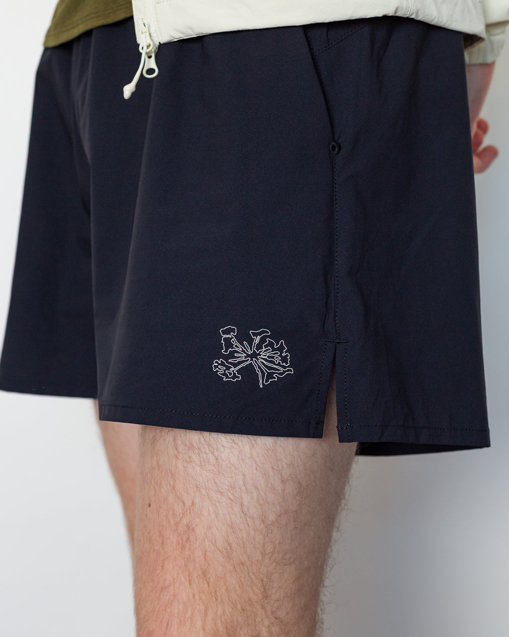 Marka Liner Short - Black Beauty
