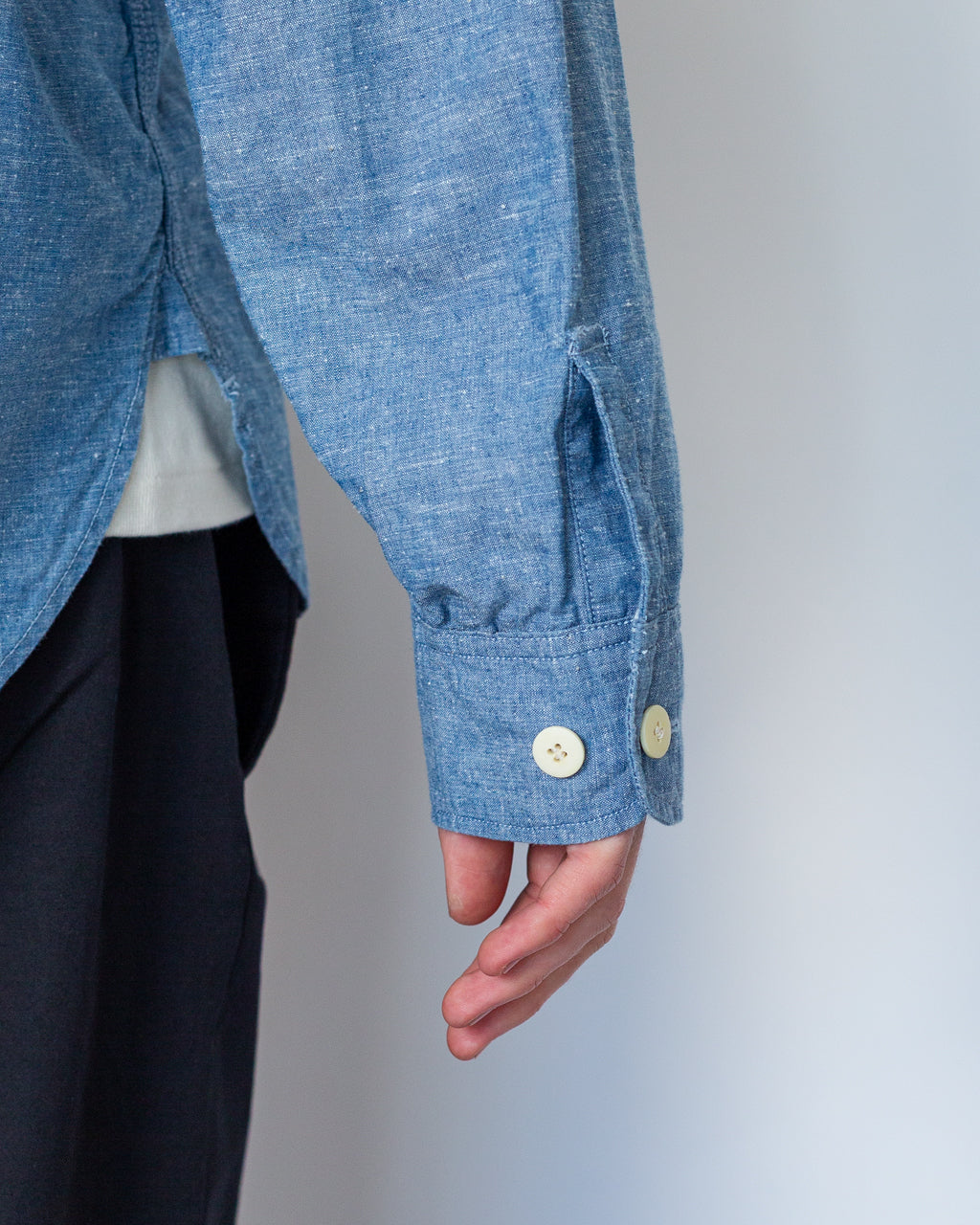Briggs LS Damaged - Light Chambray